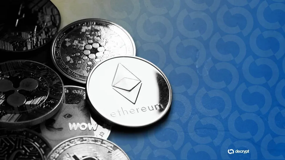 Picture from Decrypt for: Altcoins post outsized drawdowns as macro pressures bite