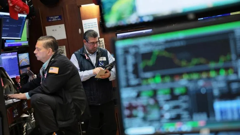 Picture from CoinDesk for: Fidelity says preferred stock has funded 136,000 Bitcoin purchases since 2025