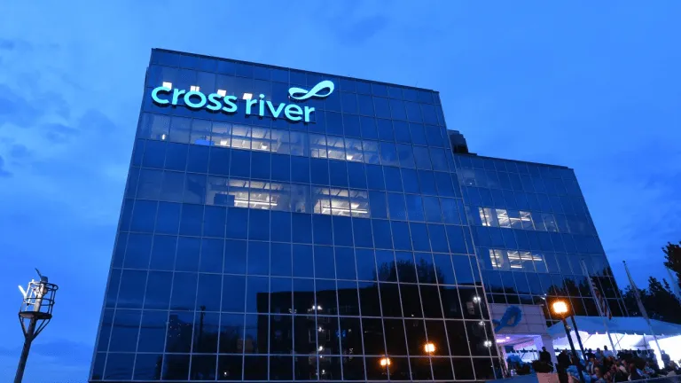 Picture from Bitcoin.com News for: Cross River Bank says it will bring Ripple's RLUSD into its banking system